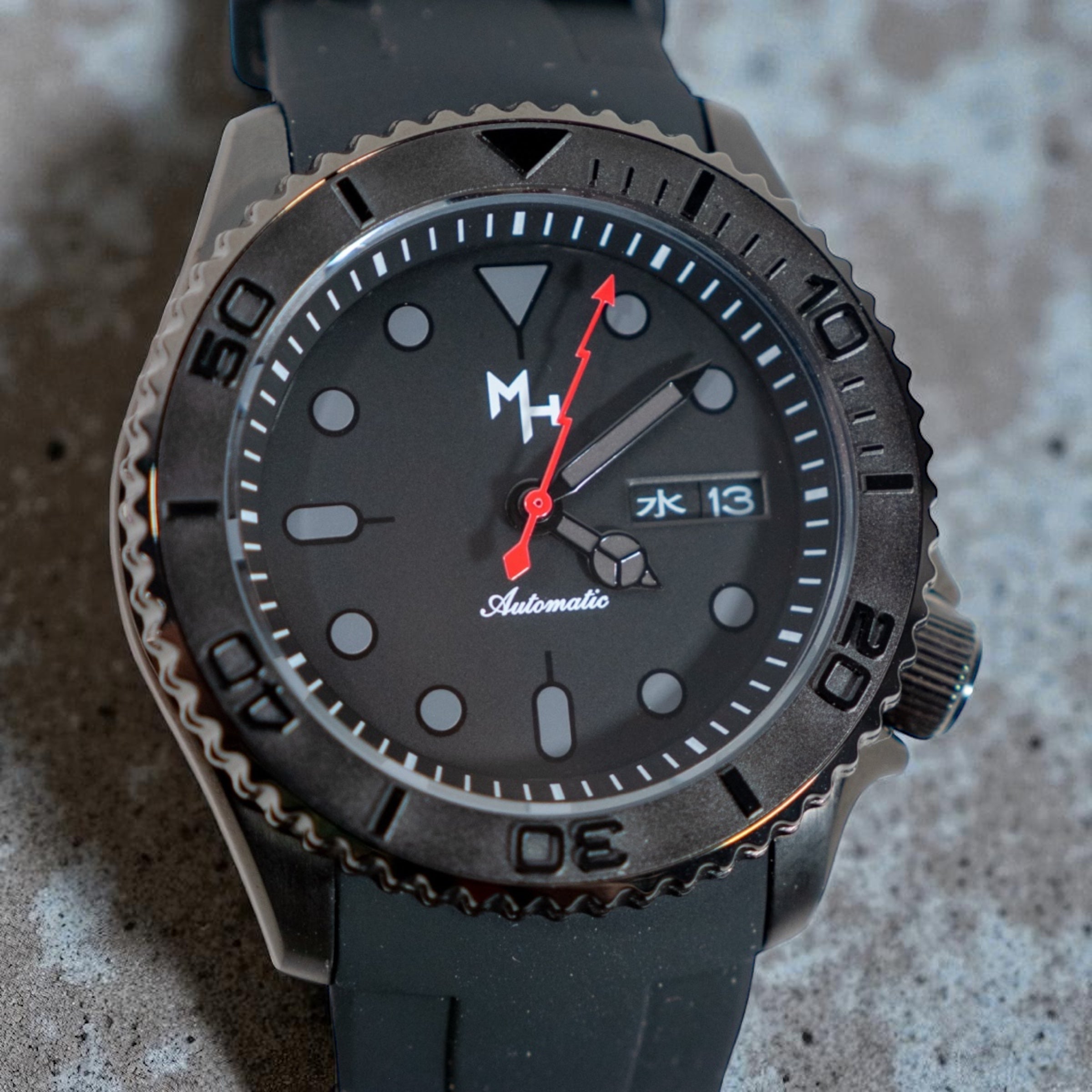 Obsidian Veil - 41mm Automatic Mens Watch