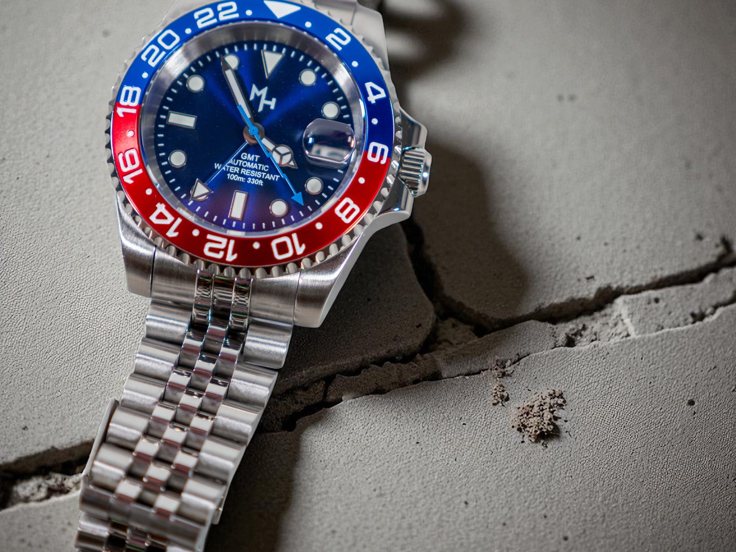 Patriot GMT - 40mm Automatic Mens Watch